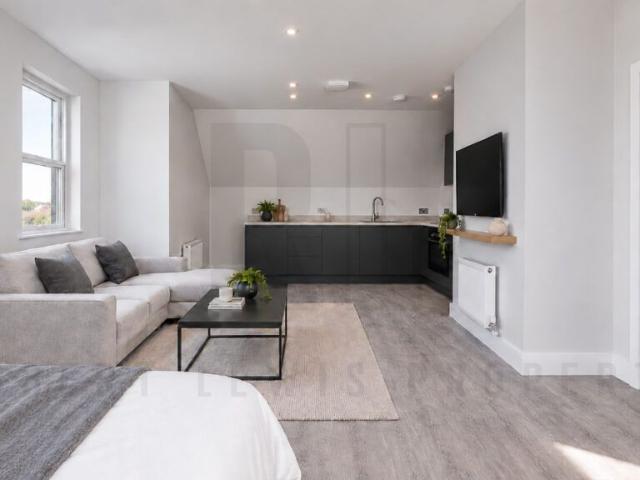 Studio for rent in Woodside Park, Greater London