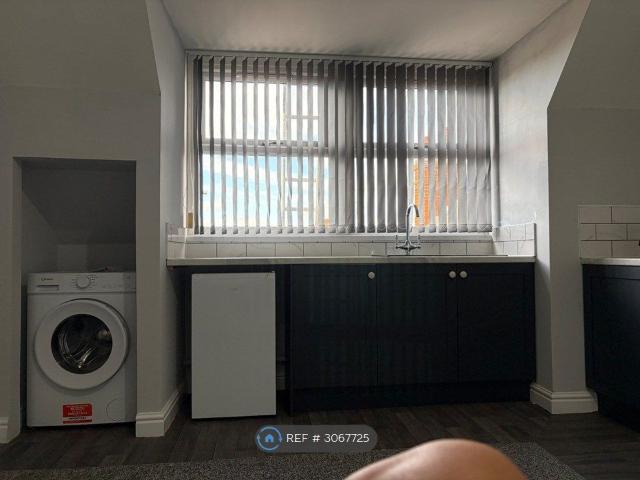 Apartment for rent in Mile House, Hull