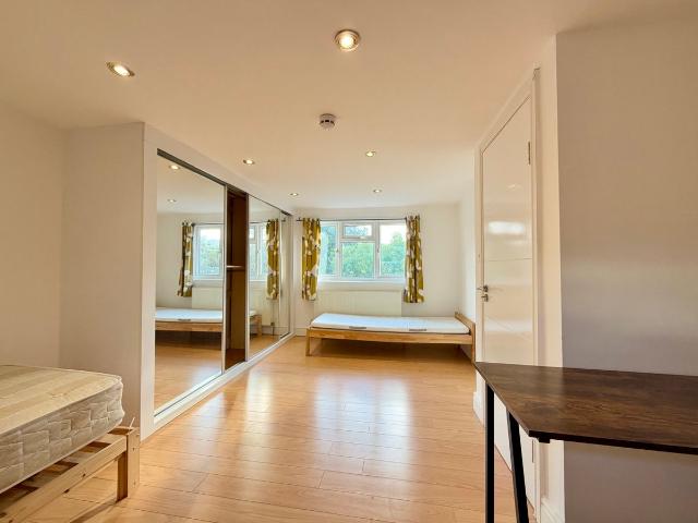 House for rent in London Borough of Barnet, Greater London