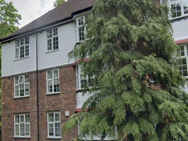 Apartment for rent in London Borough of Barnet, Greater London