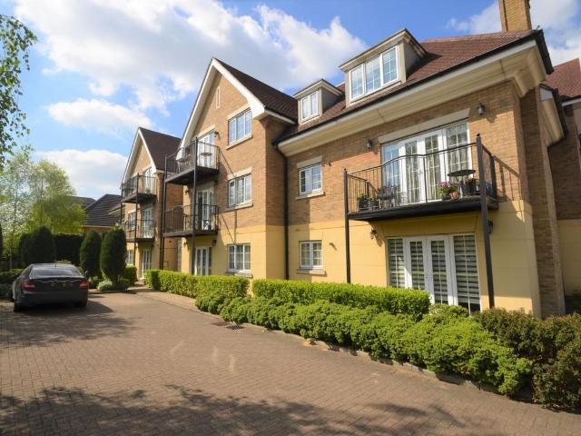 Apartment for rent in West Finchley, Greater London