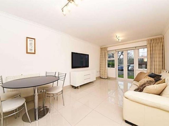 Apartment for rent in London Borough of Barnet, Greater London