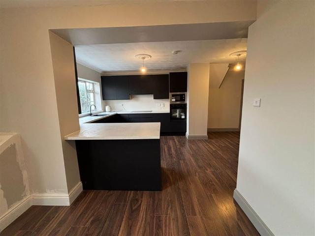 House to rent in Bluebell, North Tipperary