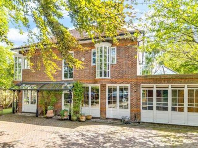 House for sale in Hertfordshire