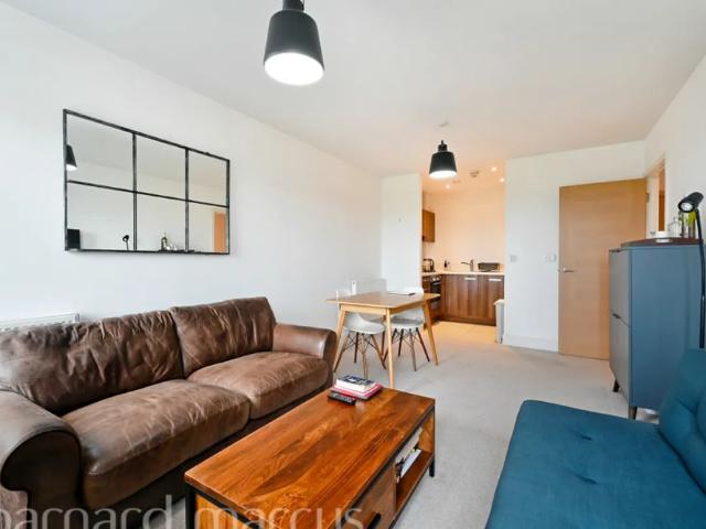 Apartment for rent in Roehampton, Greater London