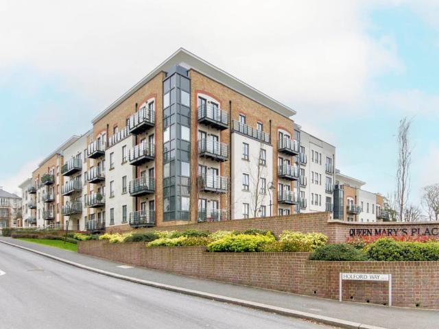 Apartment for rent in Roehampton, Greater London