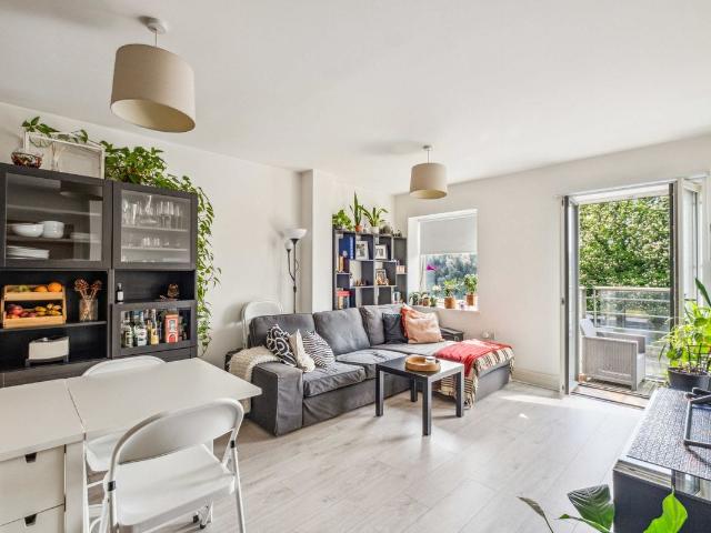 Apartment for rent in Roehampton, Greater London