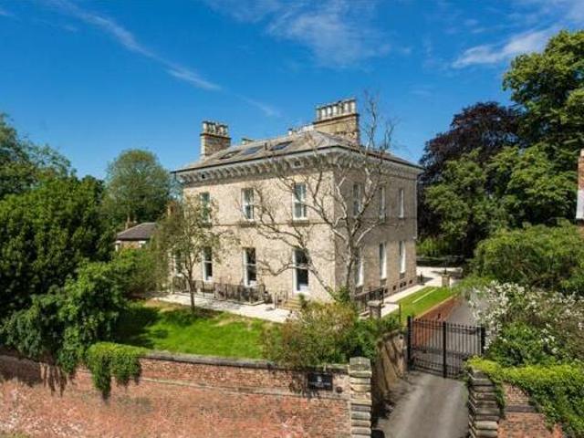 House for sale in Holgate, High Field