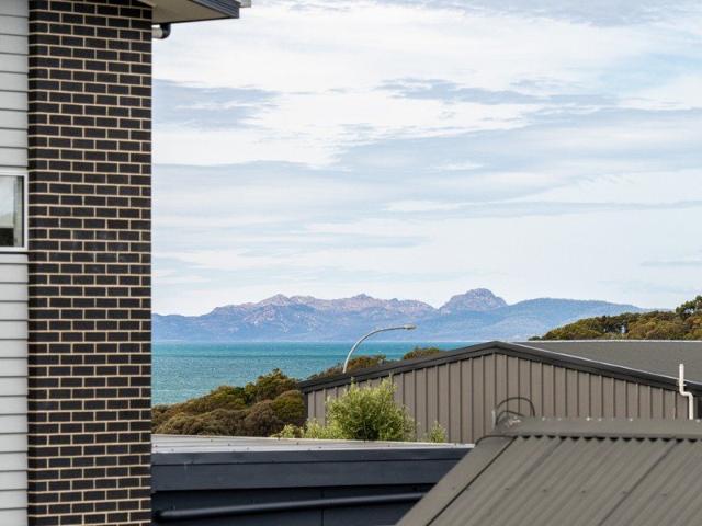 House for sale in Swansea, Glamorgan-Spring Bay
