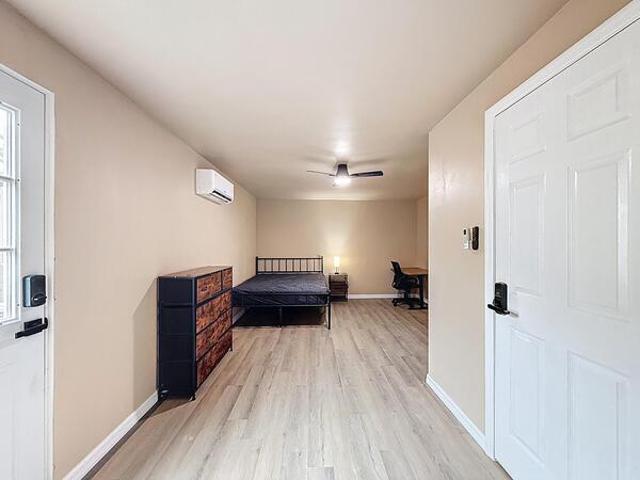 Room for rent in Holiday, Florida