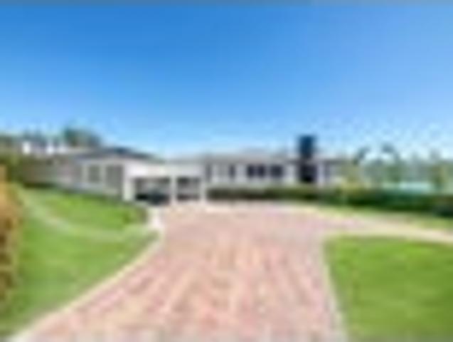 House for sale in Ōmana Beach, Franklin