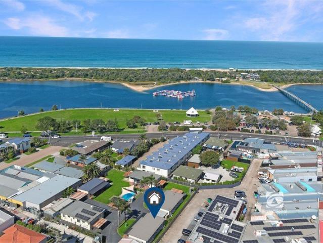 Apartment for sale in Lakes Entrance, Victoria