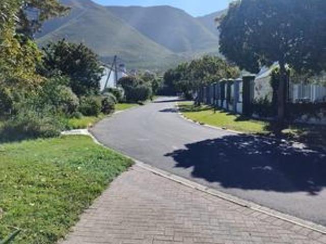 House for rent in Baardskeerdersbos, Western Cape