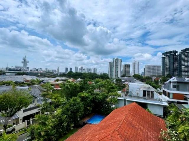 Apartment for sale in Ulu Pandan