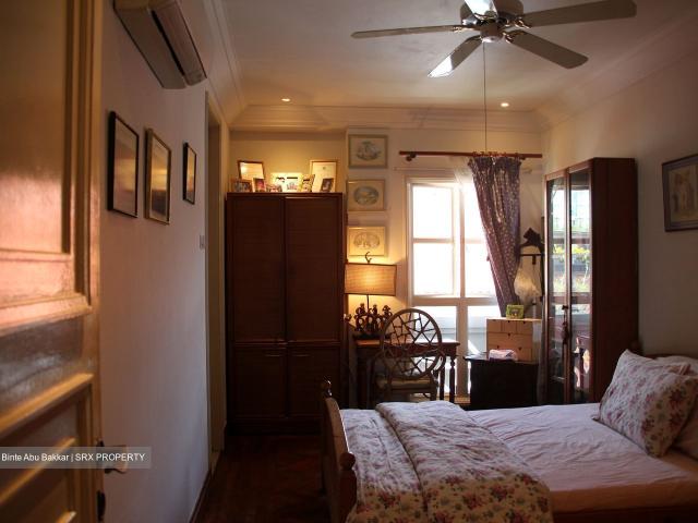 Apartment for sale in Ulu Pandan
