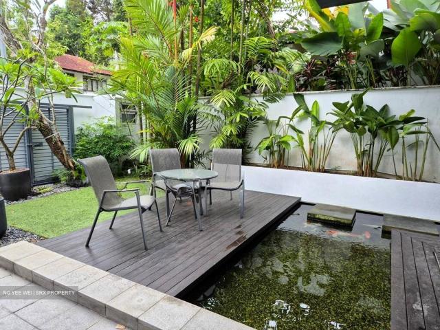 Apartment for sale in Ulu Pandan