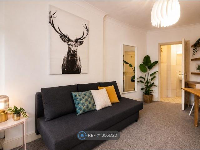 Studio for rent in Royal Borough of Kensington and Chelsea, Greater London