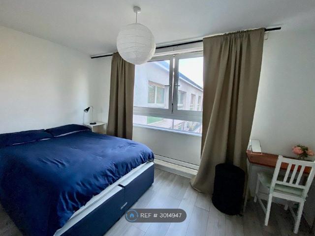 Room for rent in Shepherd's Bush, Greater London