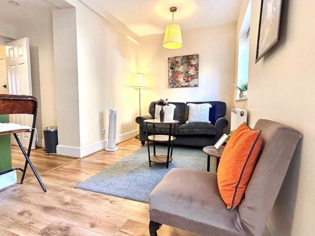 Apartment for rent in Kensington, Greater London