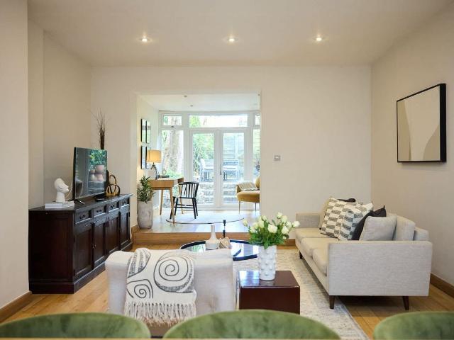 Apartment for rent in Notting Hill, Greater London