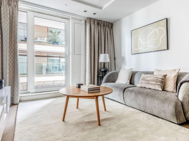 Apartment for rent in Kensington, Greater London