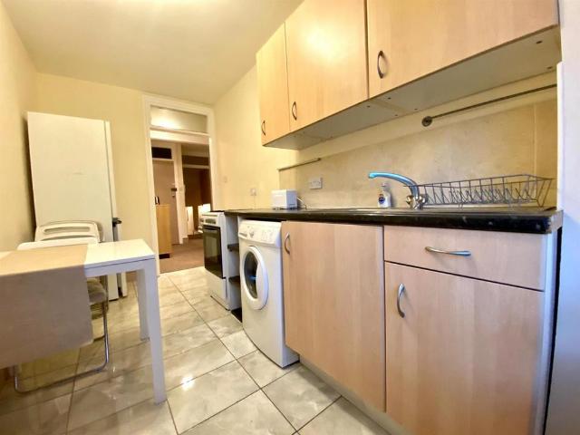 Apartment for rent in Kensington, Greater London