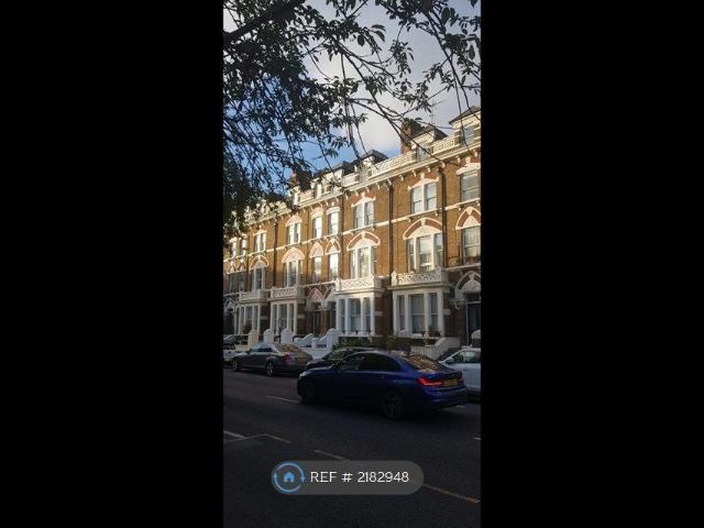 Apartment for rent in Kensington, Greater London