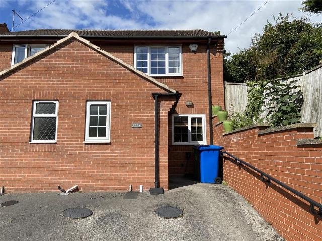 House for rent in Loundsley Green, East Midlands