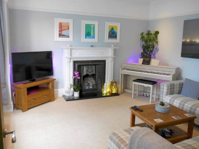Apartment for rent in Kensington, Greater London