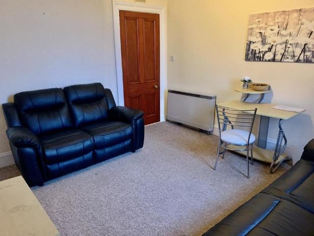 Apartment for rent in Llangennech, Wales