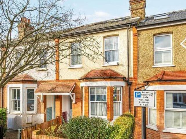 House for sale in London Borough of Hounslow, Cat Hill