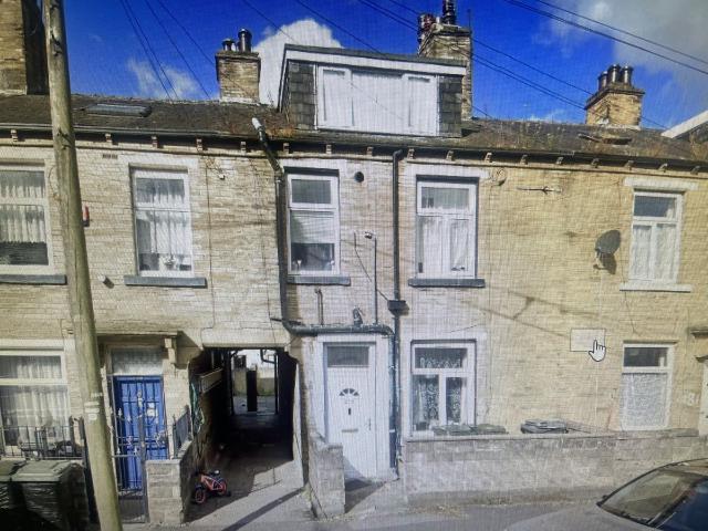 House for rent in Lister Hills, Bradford
