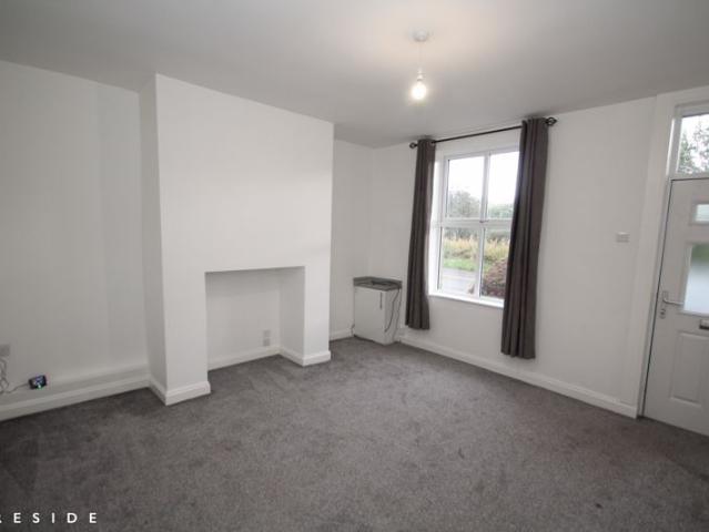 House for rent in Caldermoor, Burnedge