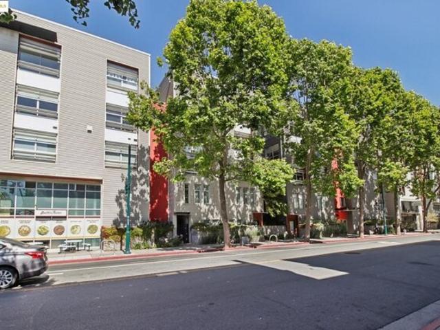 Condo for sale in Emeryville, California