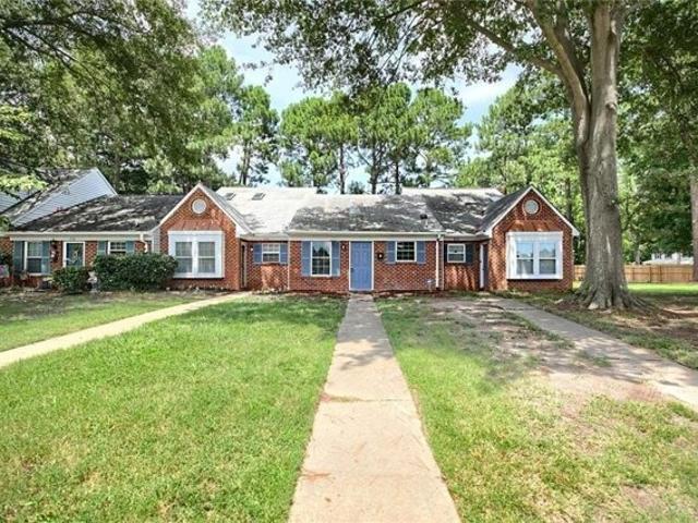 House for sale in Hampton House for sale in Hampton
