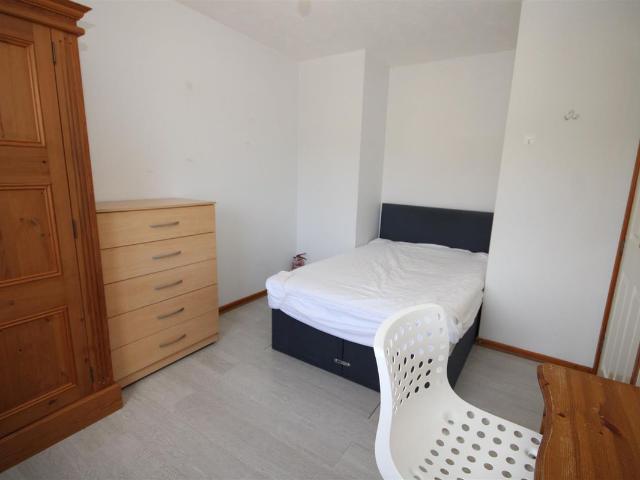 Room for rent in Guildford Park, Westborough