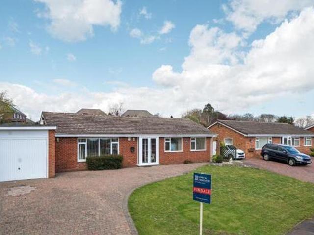 House for sale in Crookhill, Worcestershire