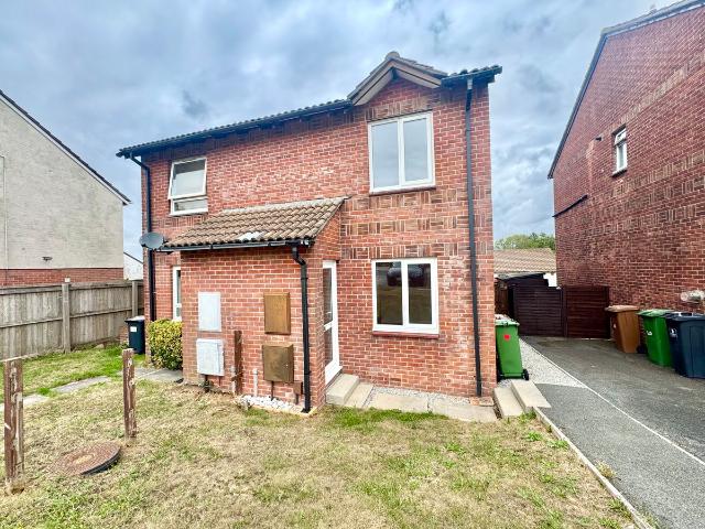 Apartment for rent in Staddiscombe, Mount Wise