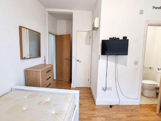 Apartment for rent in Archway, Greater London