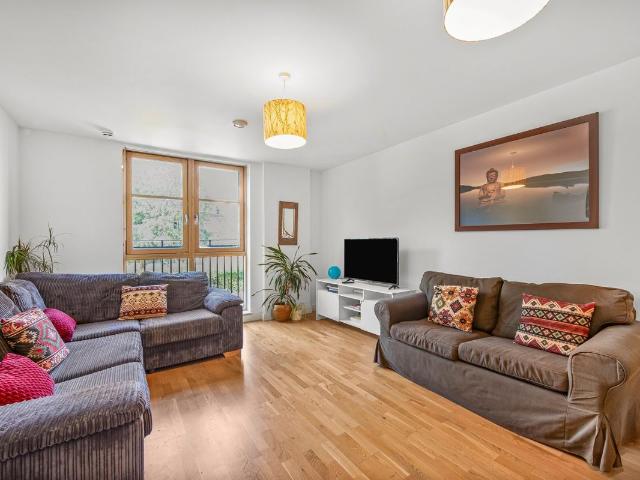 Apartment for rent in Highbury, Greater London