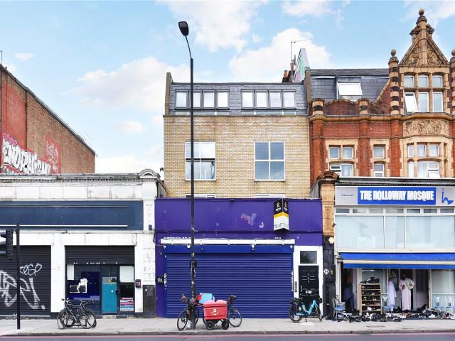 Apartment for rent in Highbury, Greater London