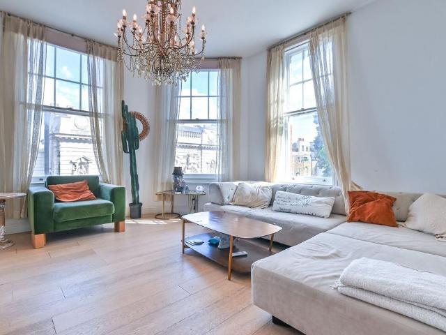 Apartment for rent in Highbury, Greater London