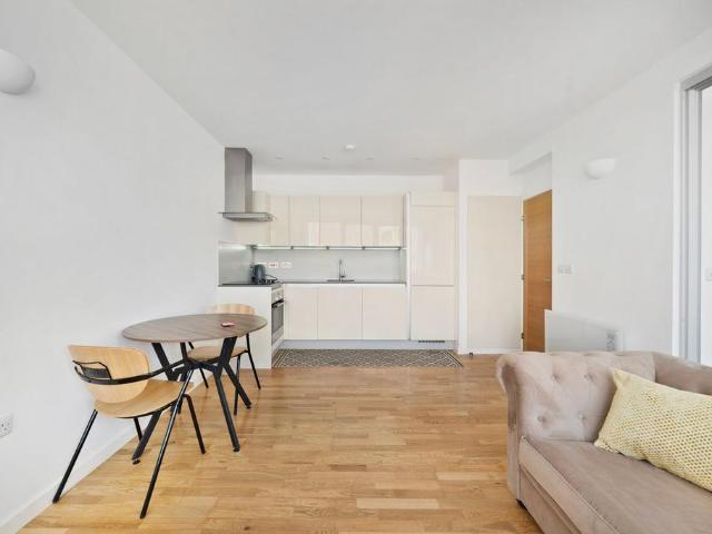 Apartment for rent in Archway, Greater London