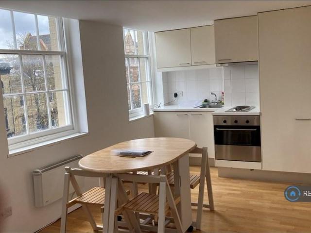 Apartment for rent in London Borough of Islington, Greater London