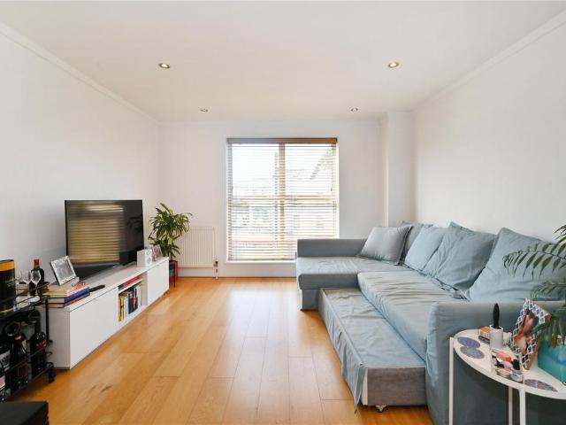 House for rent in Highbury, Greater London
