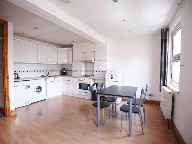 Apartment for rent in Highbury, Greater London