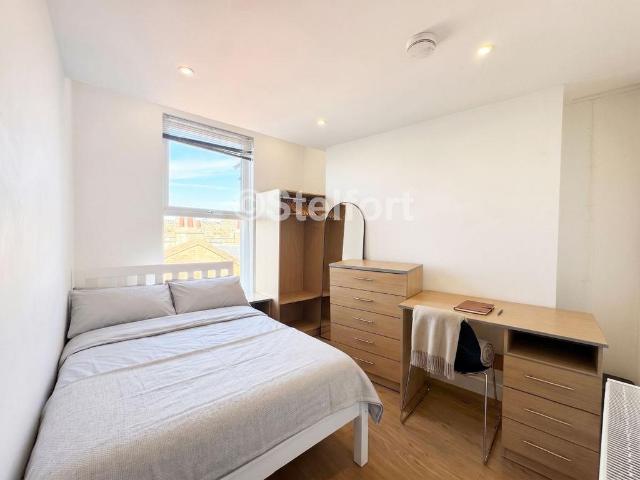 Apartment for rent in Holloway, Greater London