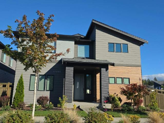 House for sale in Ten Trails, Black Diamond