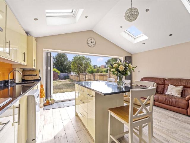 House for rent in London Borough of Richmond upon Thames, Greater London