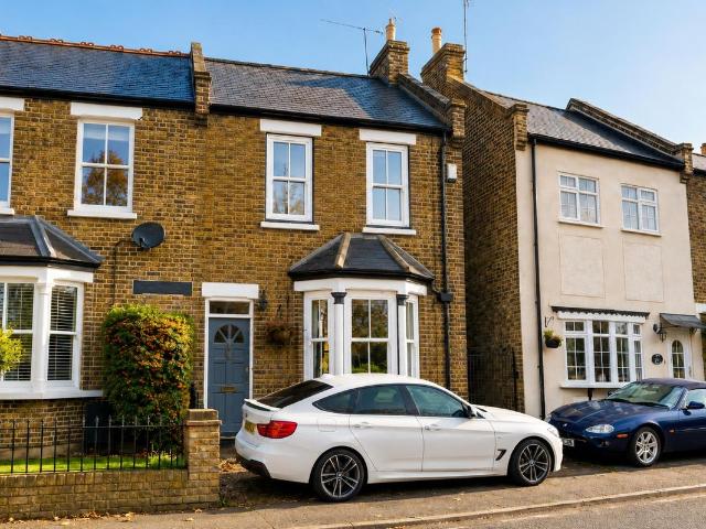House for rent in Ivy Chimneys, Epping Forest